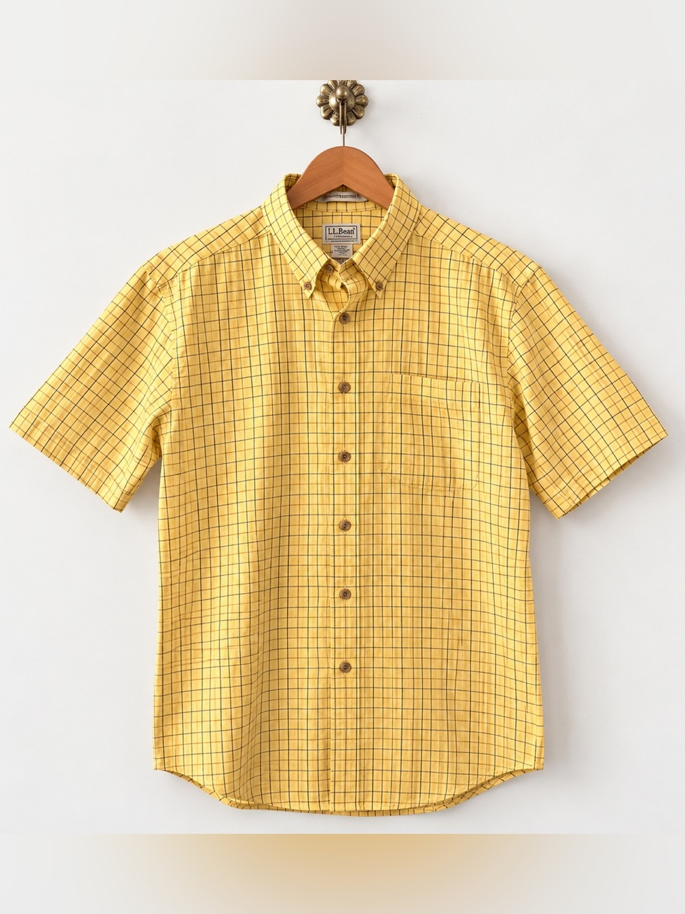 L.L.Bean Men’s Large Yellow Plaid Short Sleeve Wrinkle Resistant Shirt